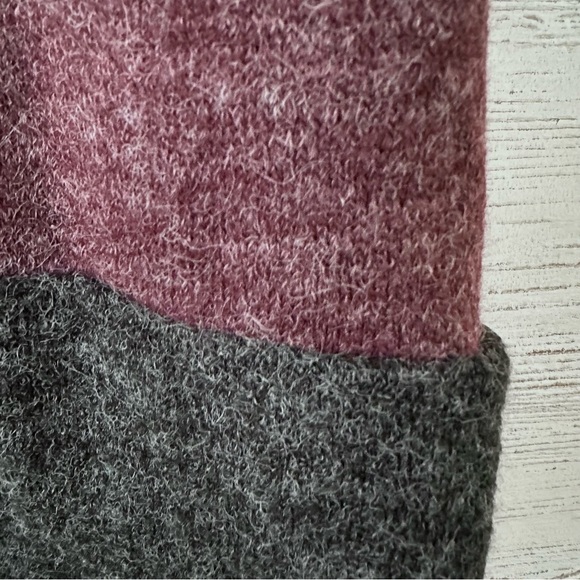 NWT FIGWOOD Cozy Turtleneck Cowl Neck Fuzzy Tunic Sweater Mini Dress Burgundy - Picture 4 of 7